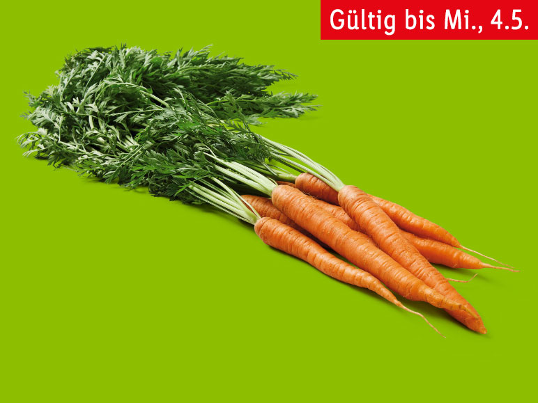Möhren mit Grün